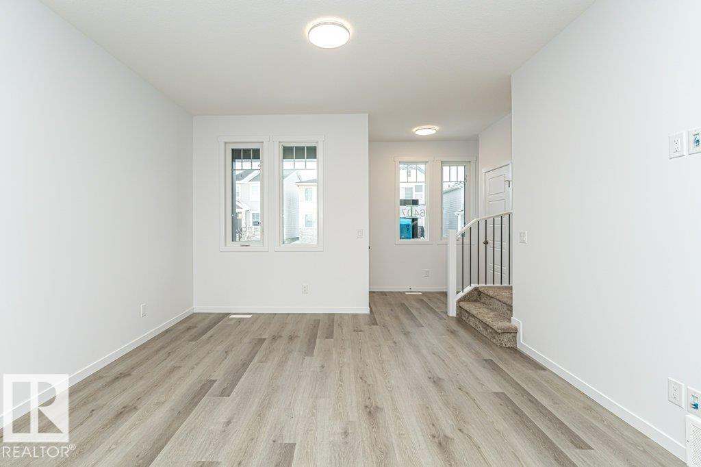 6407 63 St Property Photo 2