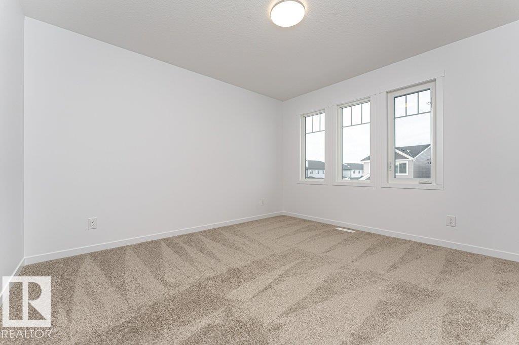 6407 63 St Property Photo 11