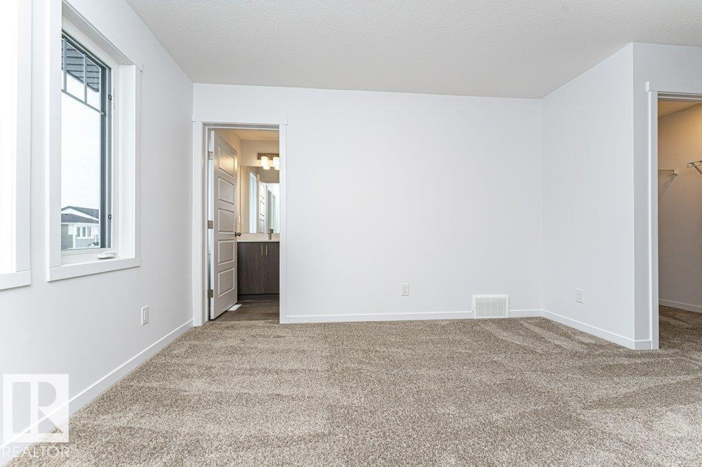 6407 63 St Property Photo 13