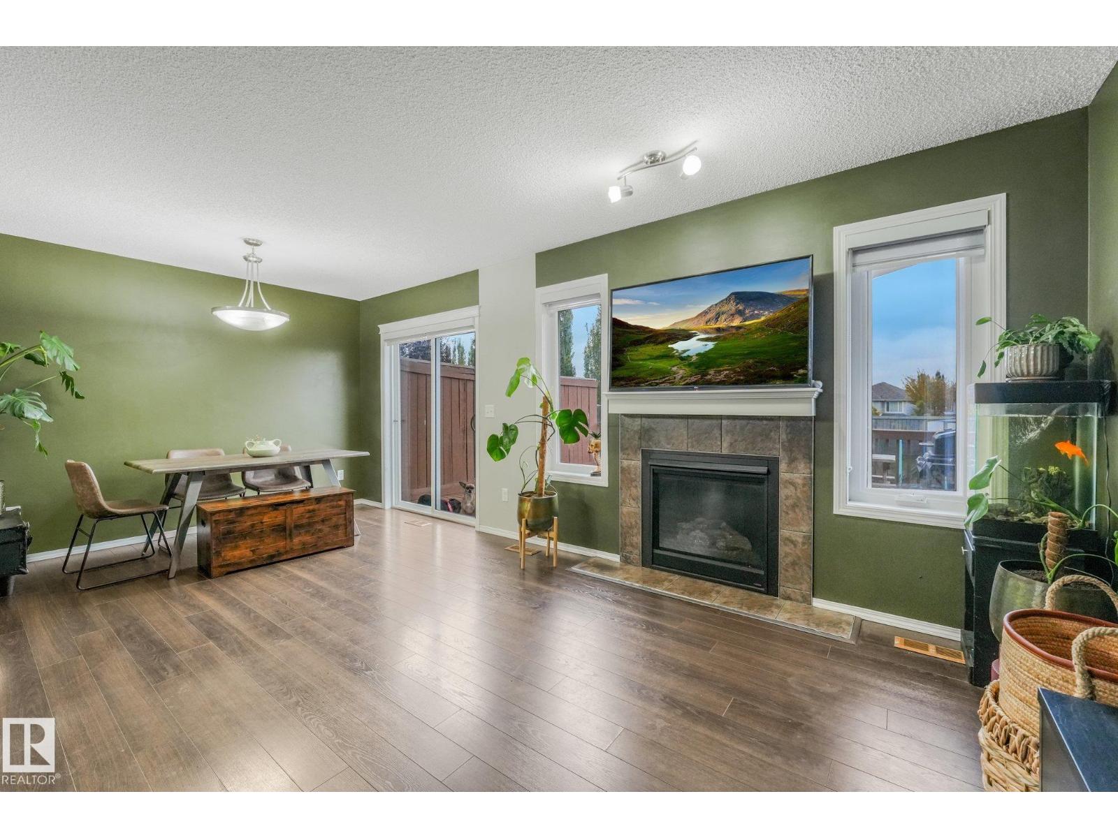 1947 118 St Sw Property Photo 12