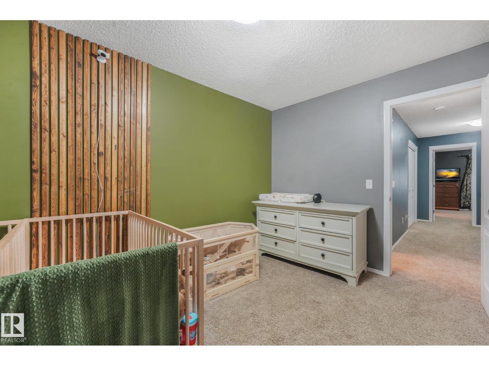 1947 118 St Sw Property Photo 17