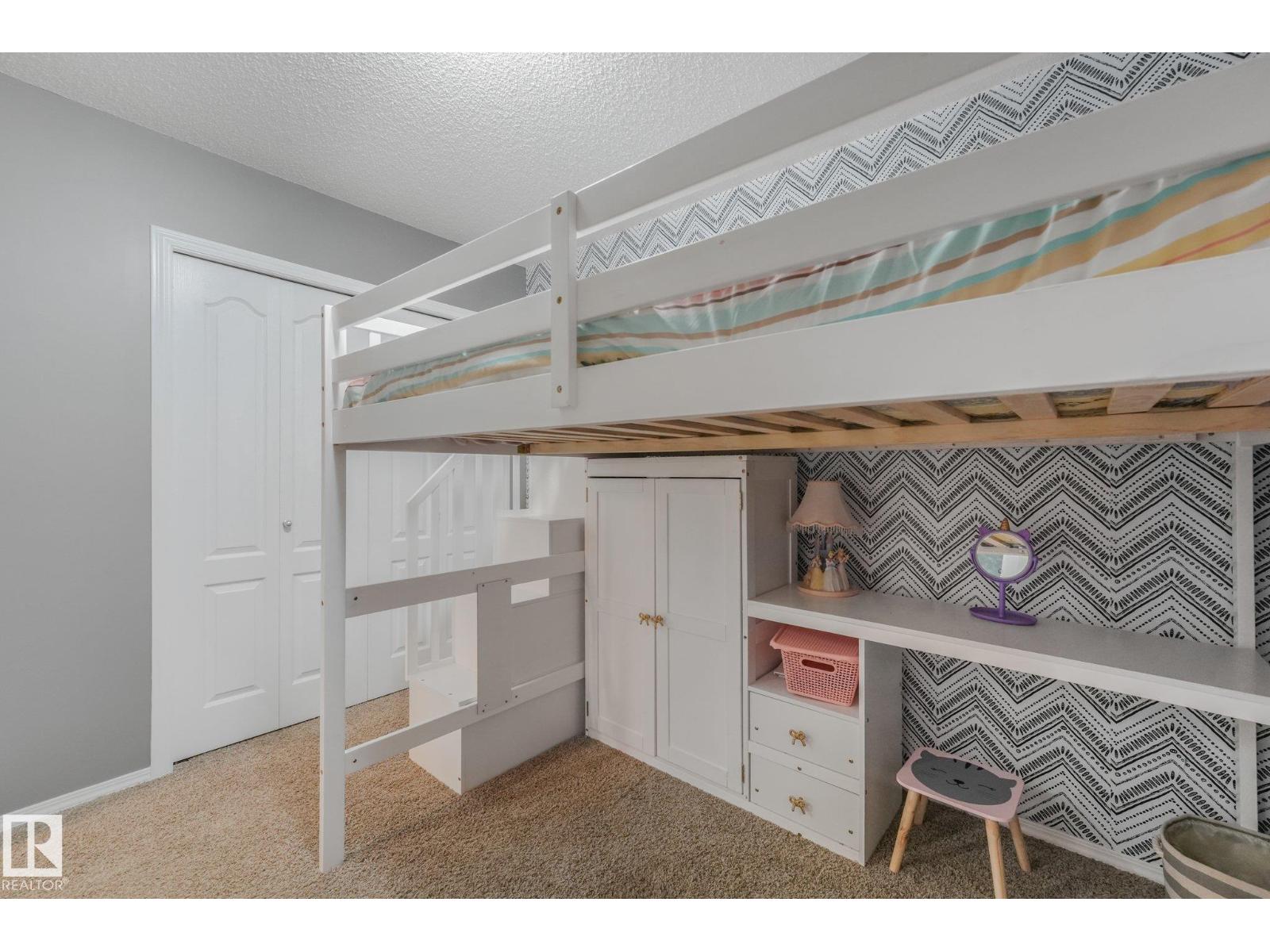 1947 118 St Sw Property Photo 21