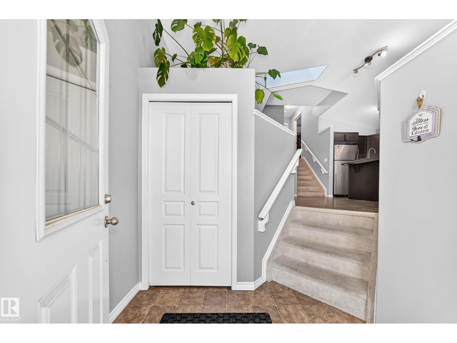 21211 59 Av Nw Property Photo 4