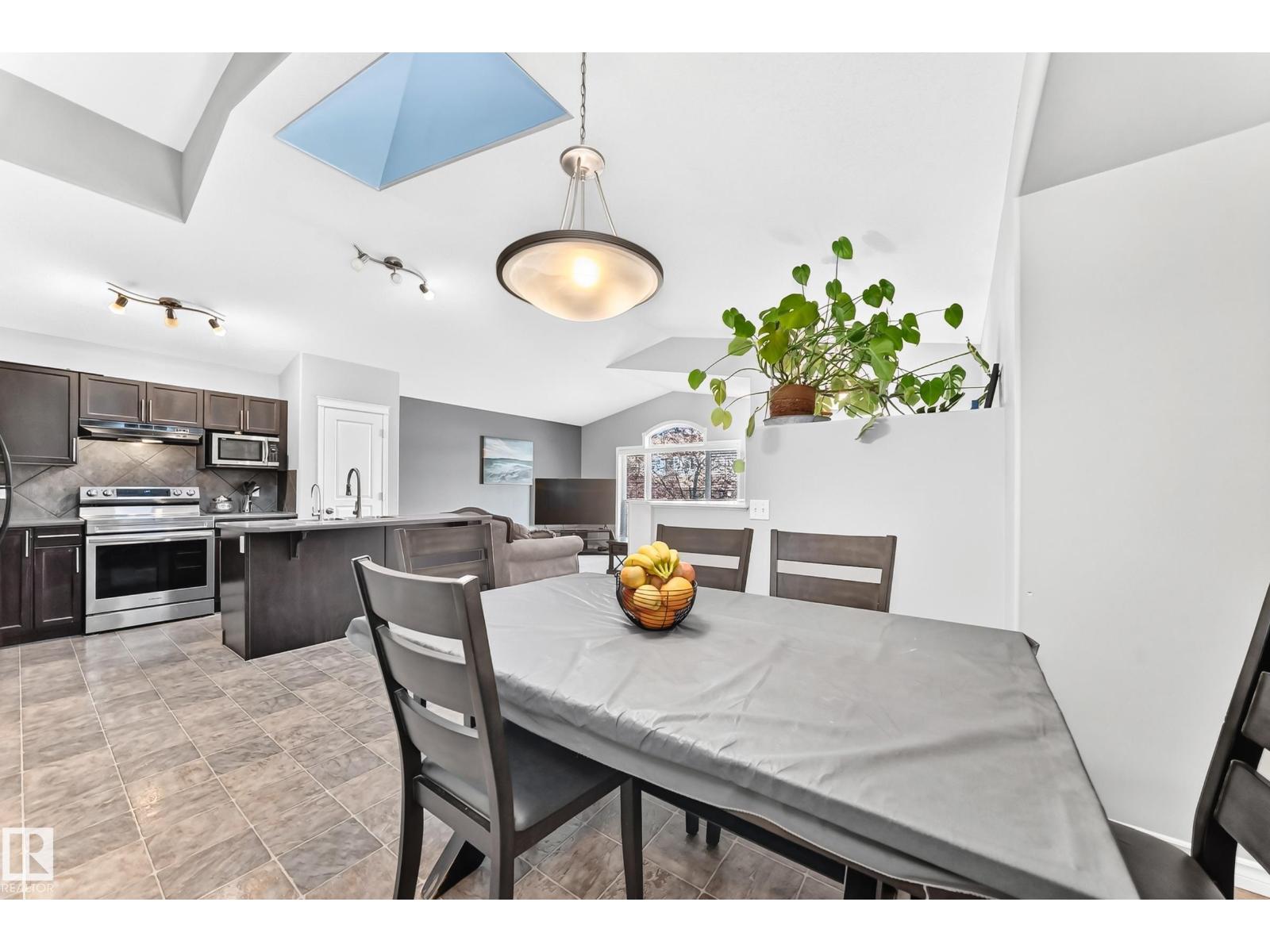 21211 59 Av Nw Property Photo 16