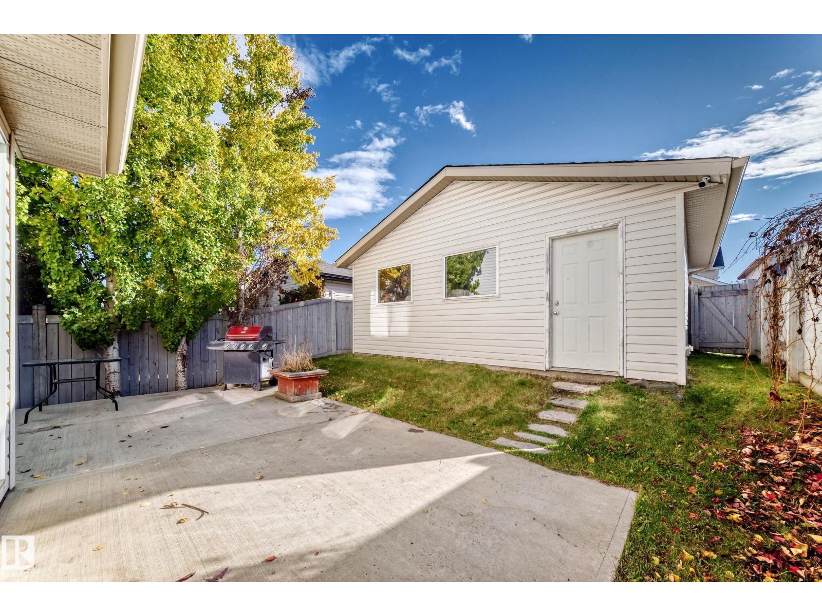 21211 59 Av Nw Property Photo 40