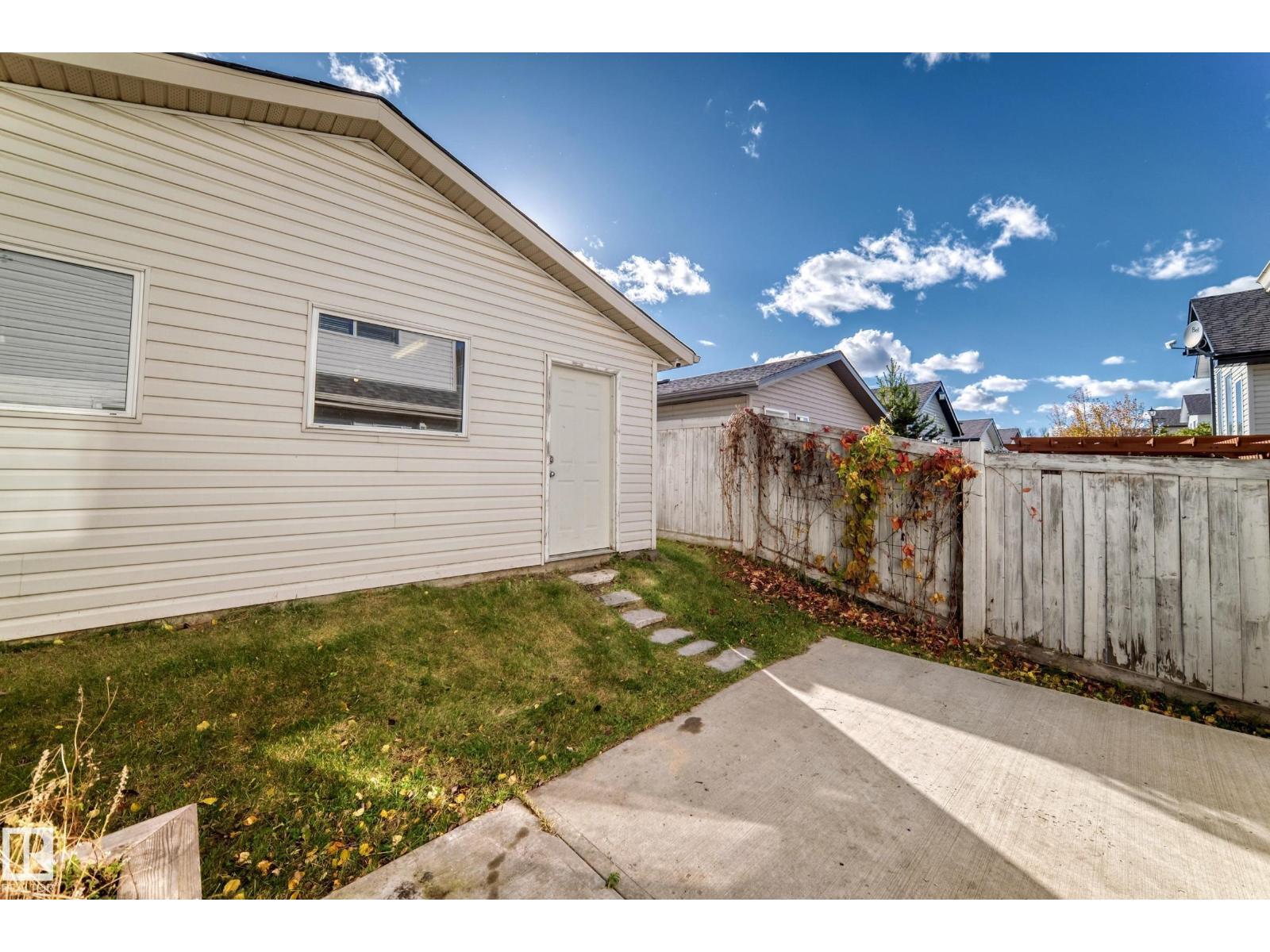 21211 59 Av Nw Property Photo 41