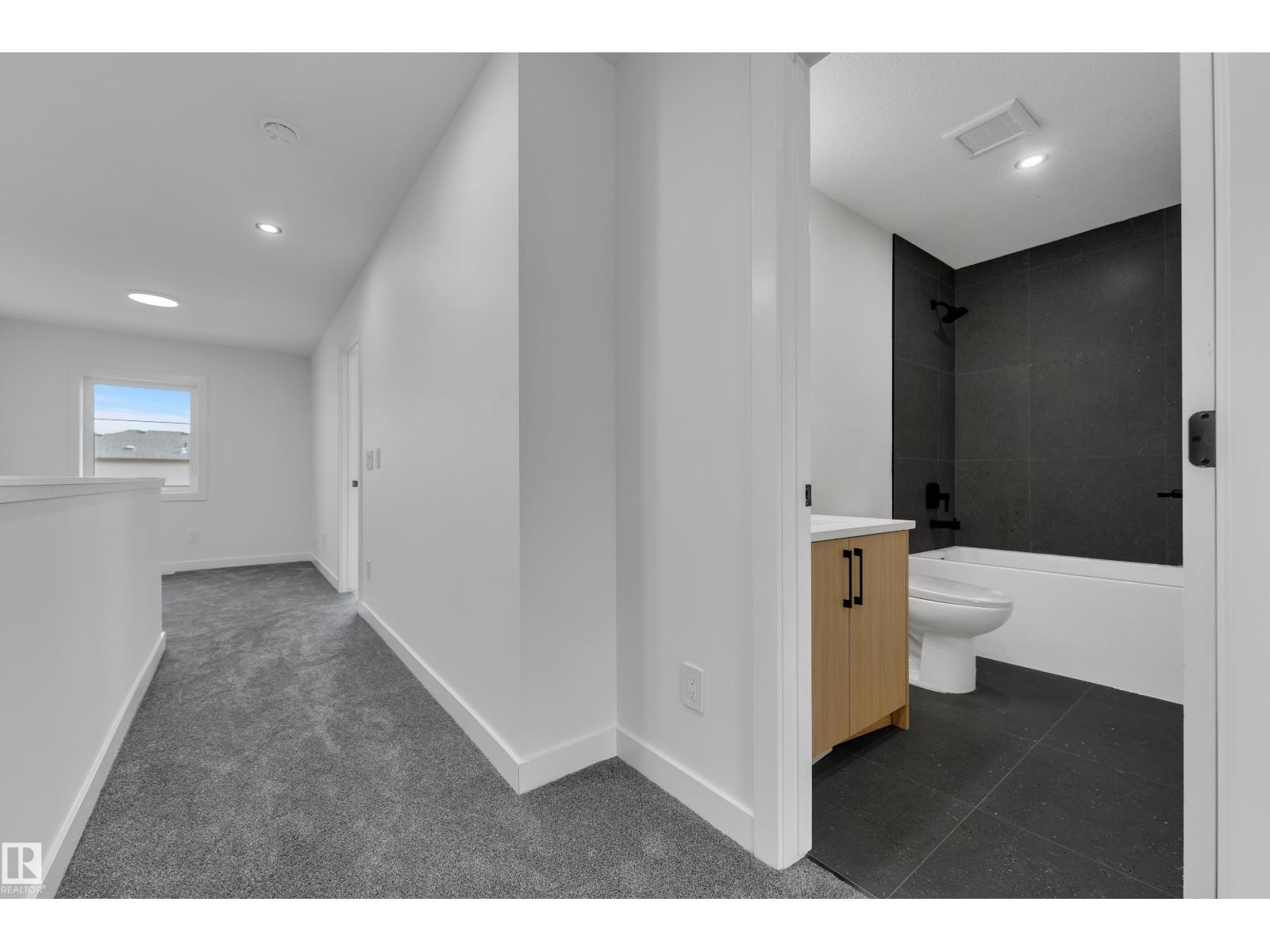 303 Falcon Cr Property Photo 18