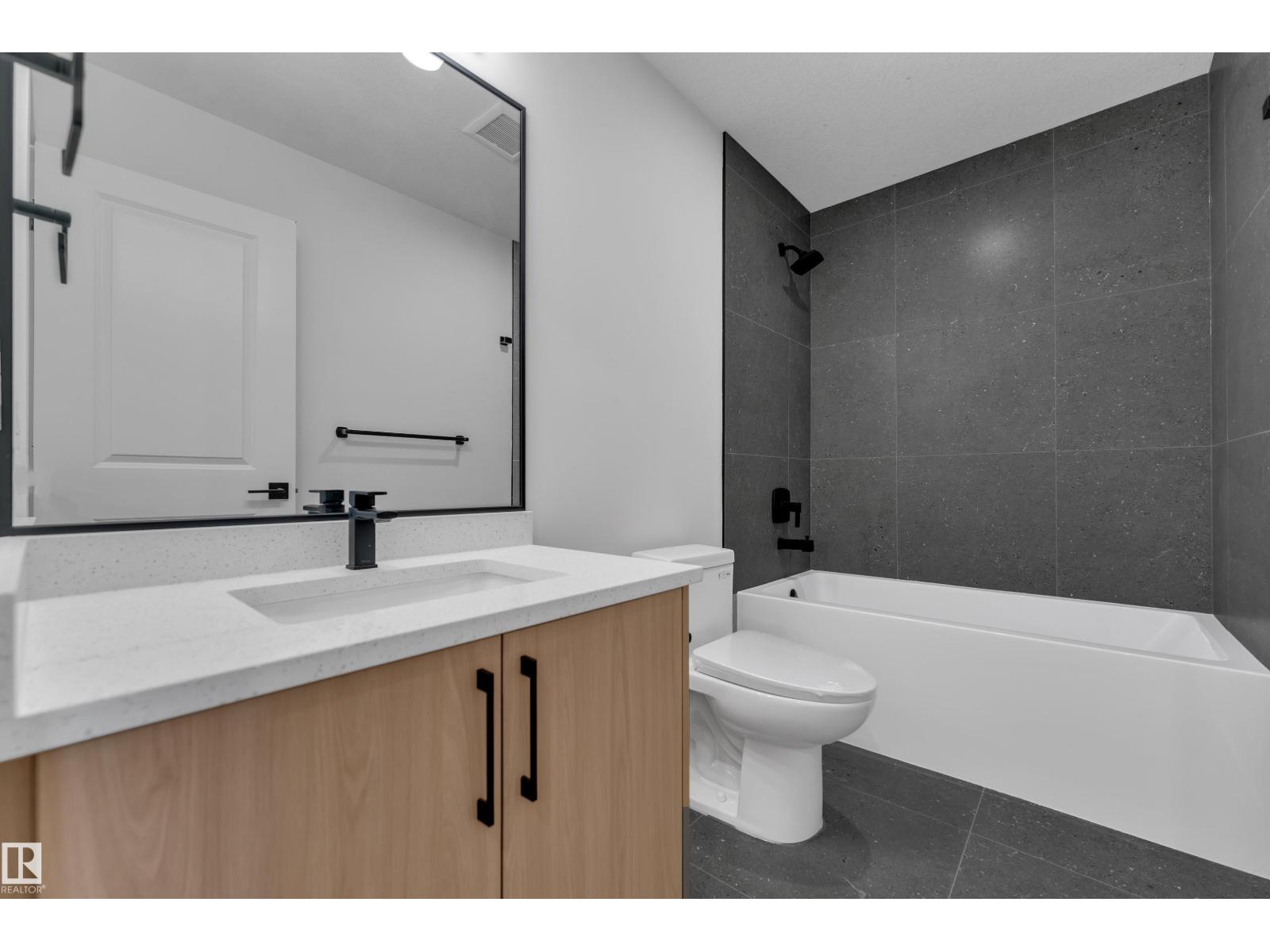 303 Falcon Cr Property Photo 26