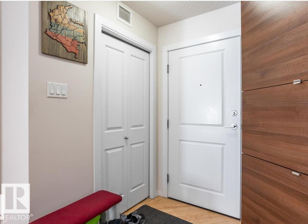 #206 9517 160 Av Nw Property Photo 3