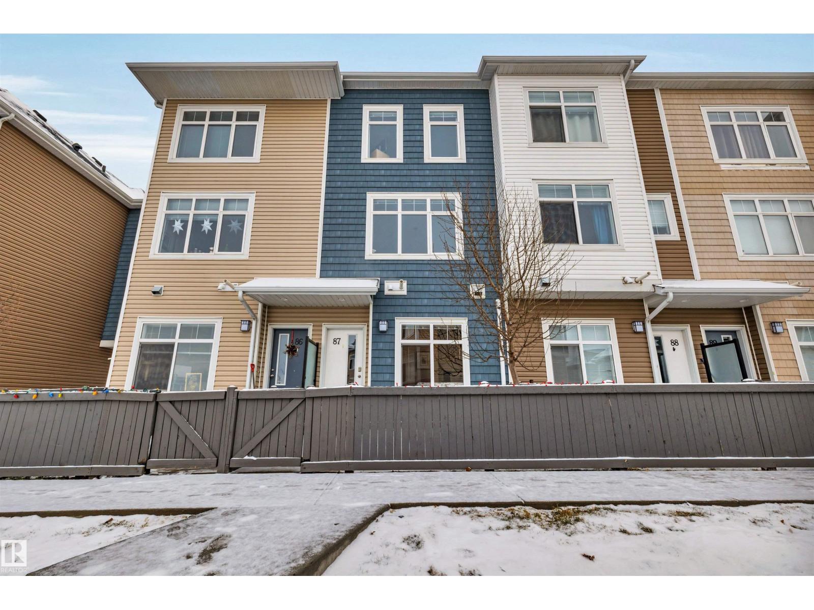 #87 600 BELLEROSE DR Property Photo 1
