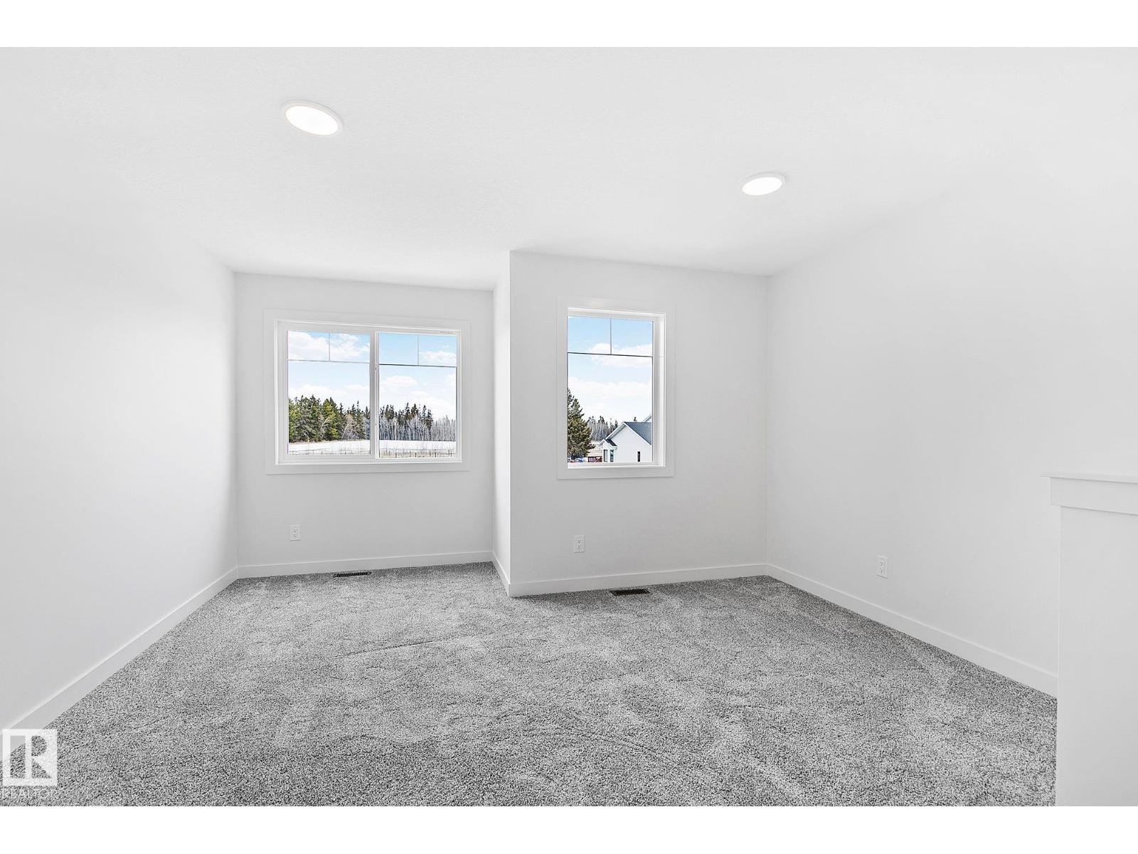 4803 53 Av Property Photo 21