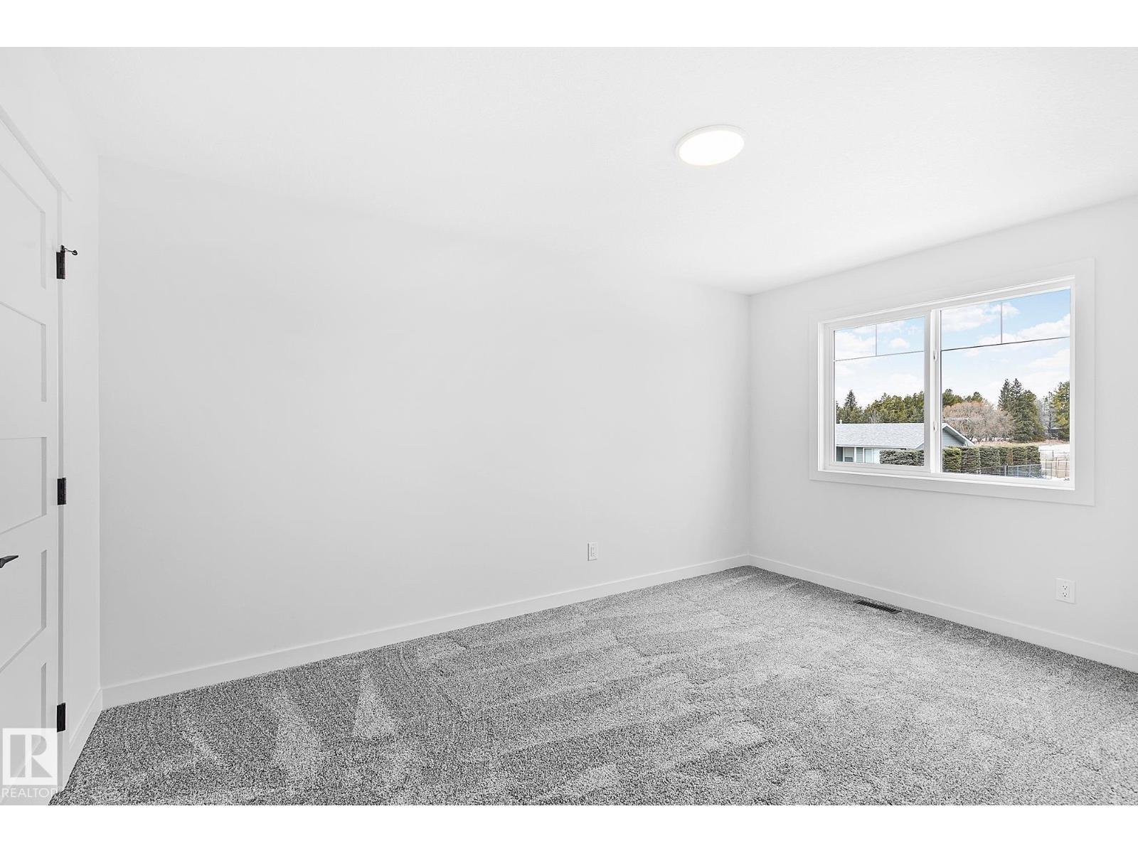 4803 53 Av Property Photo 41