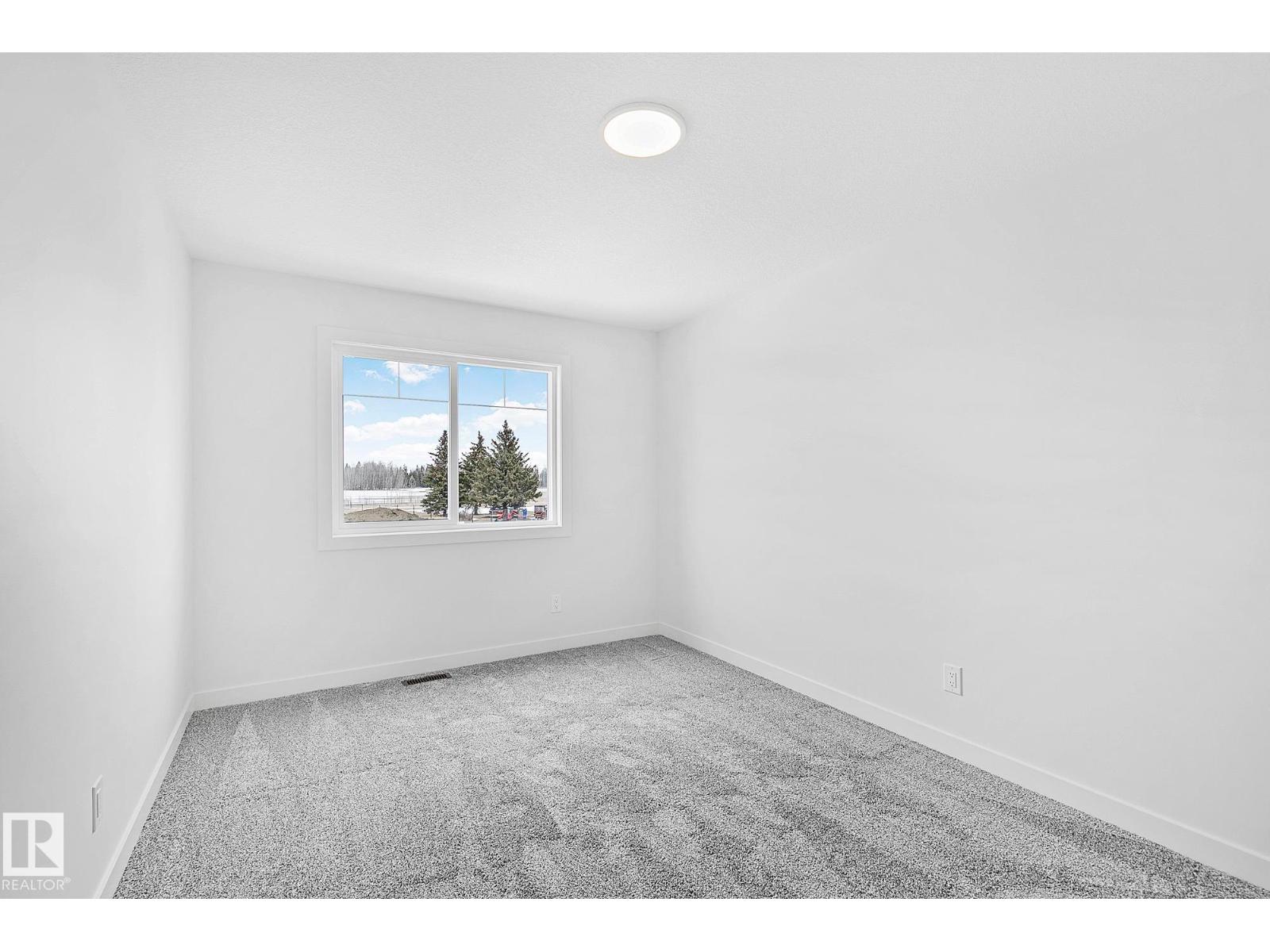 4803 53 Av Property Photo 44