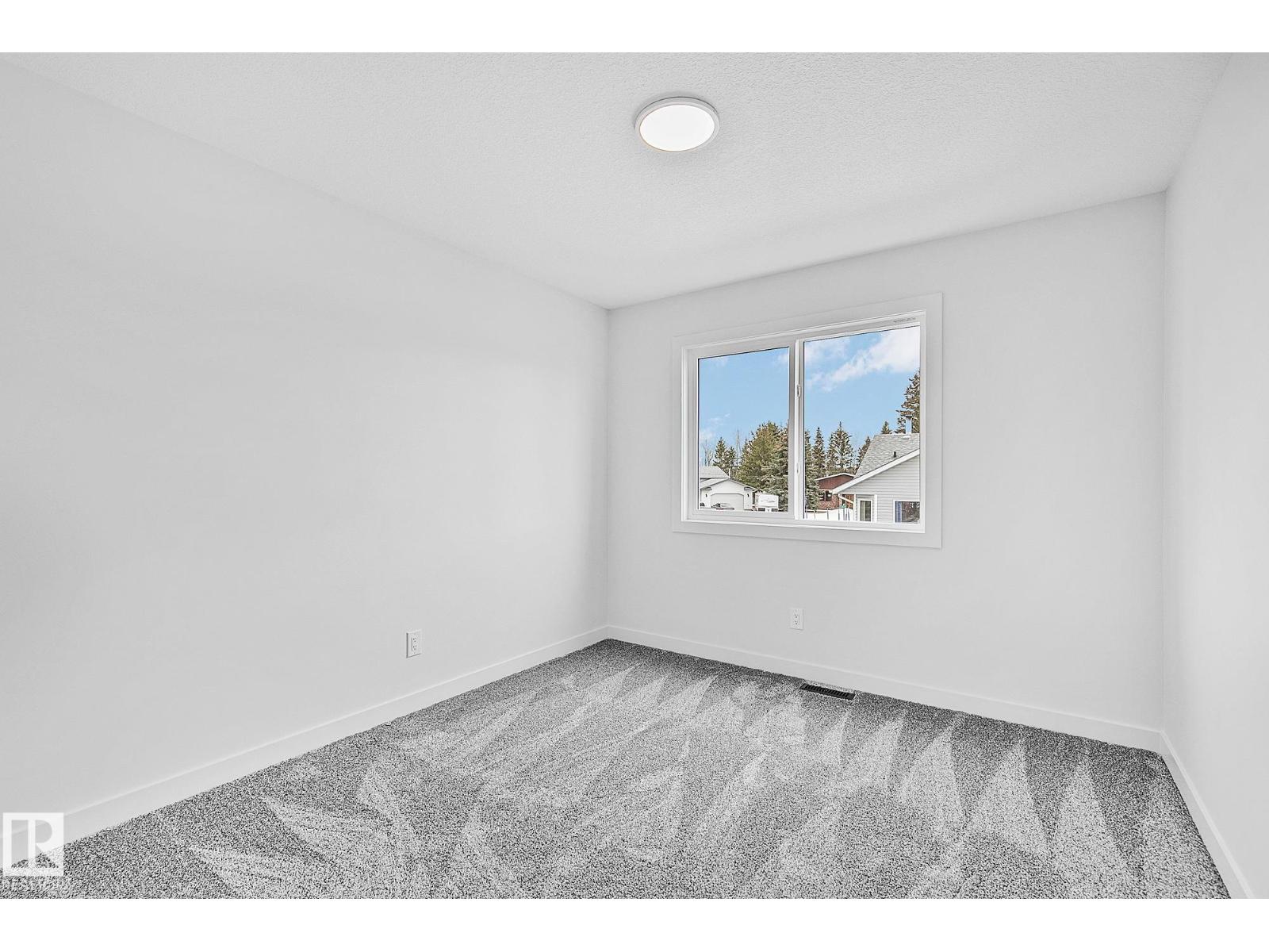 4803 53 Av Property Photo 46