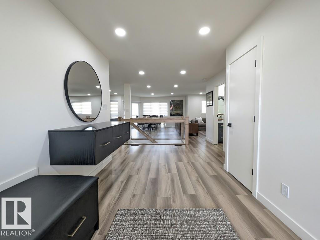10672 153 Av Nw Property Photo 2