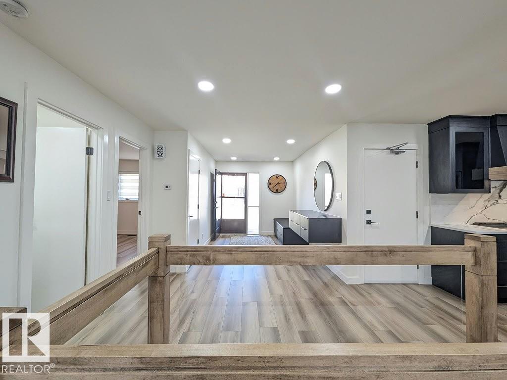 10672 153 Av Nw Property Photo 3