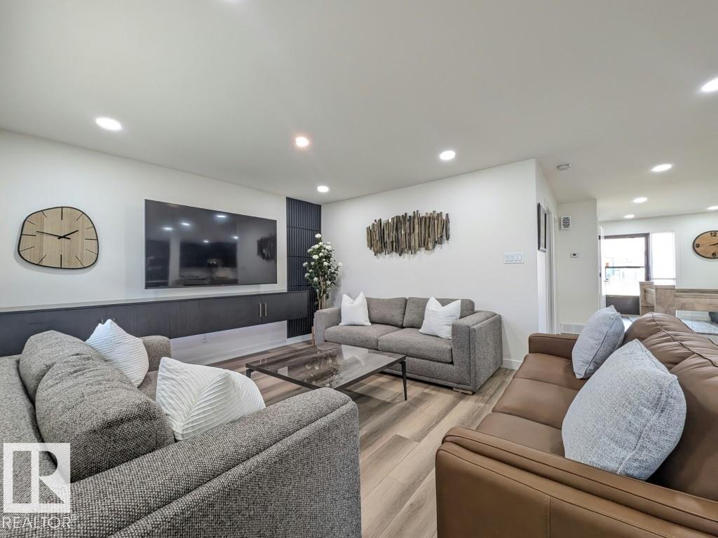10672 153 Av Nw Property Photo 19
