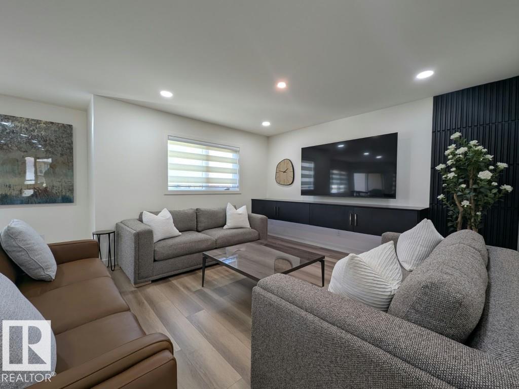 10672 153 Av Nw Property Photo 20