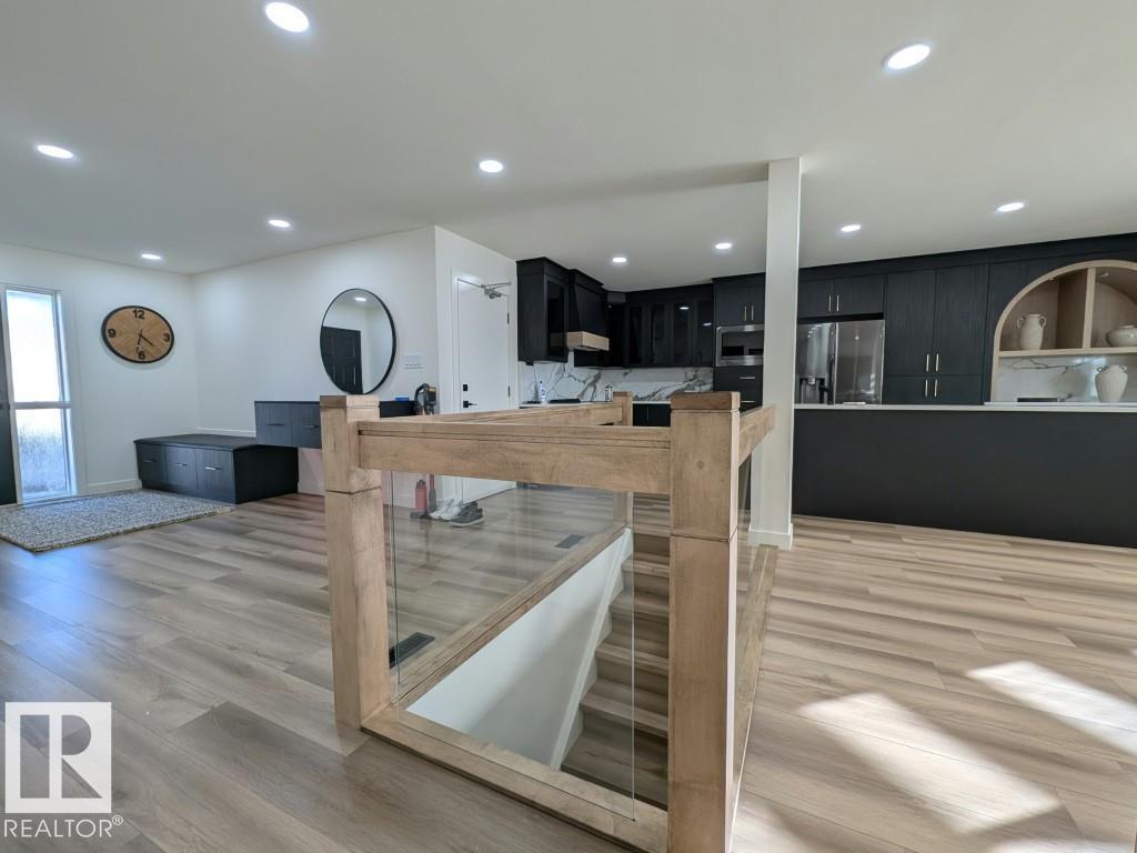 10672 153 Av Nw Property Photo 24