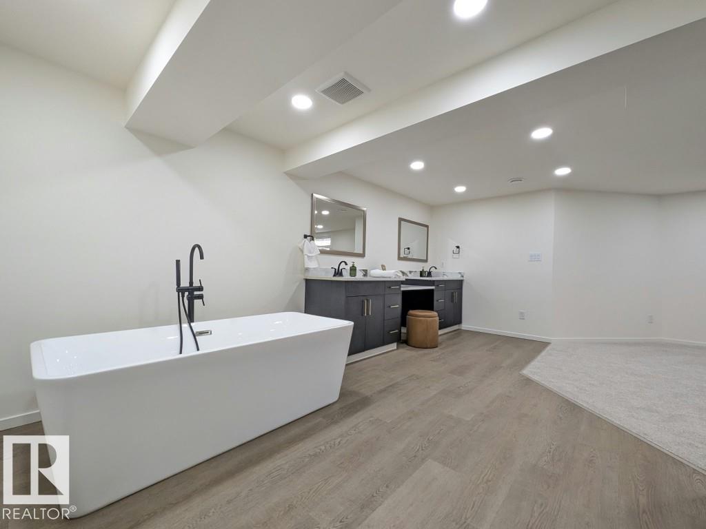 10672 153 Av Nw Property Photo 41