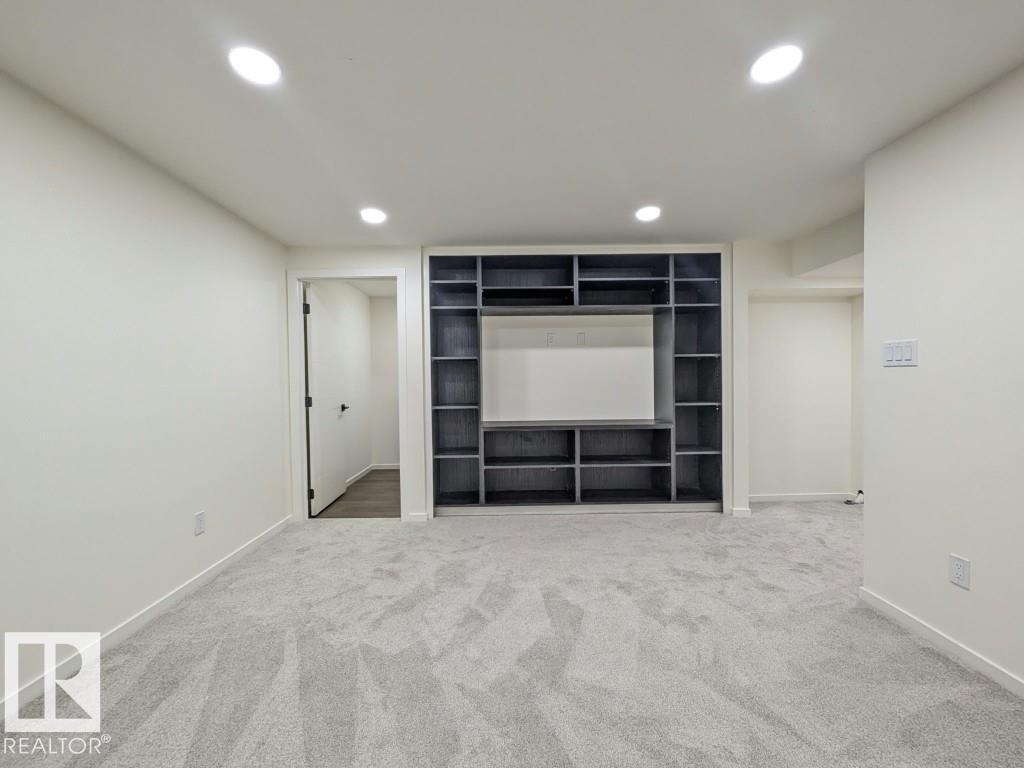 10672 153 Av Nw Property Photo 43