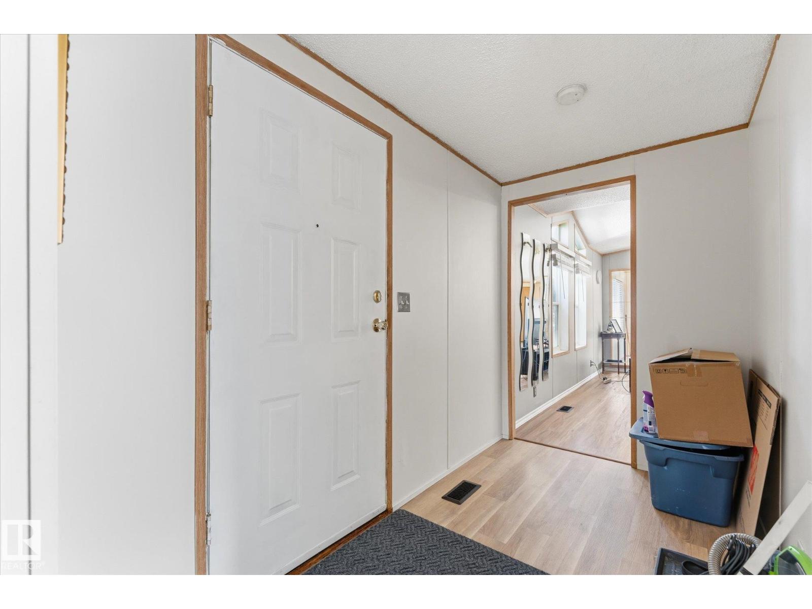 #688 53222 Range Road 272 Property Photo 4
