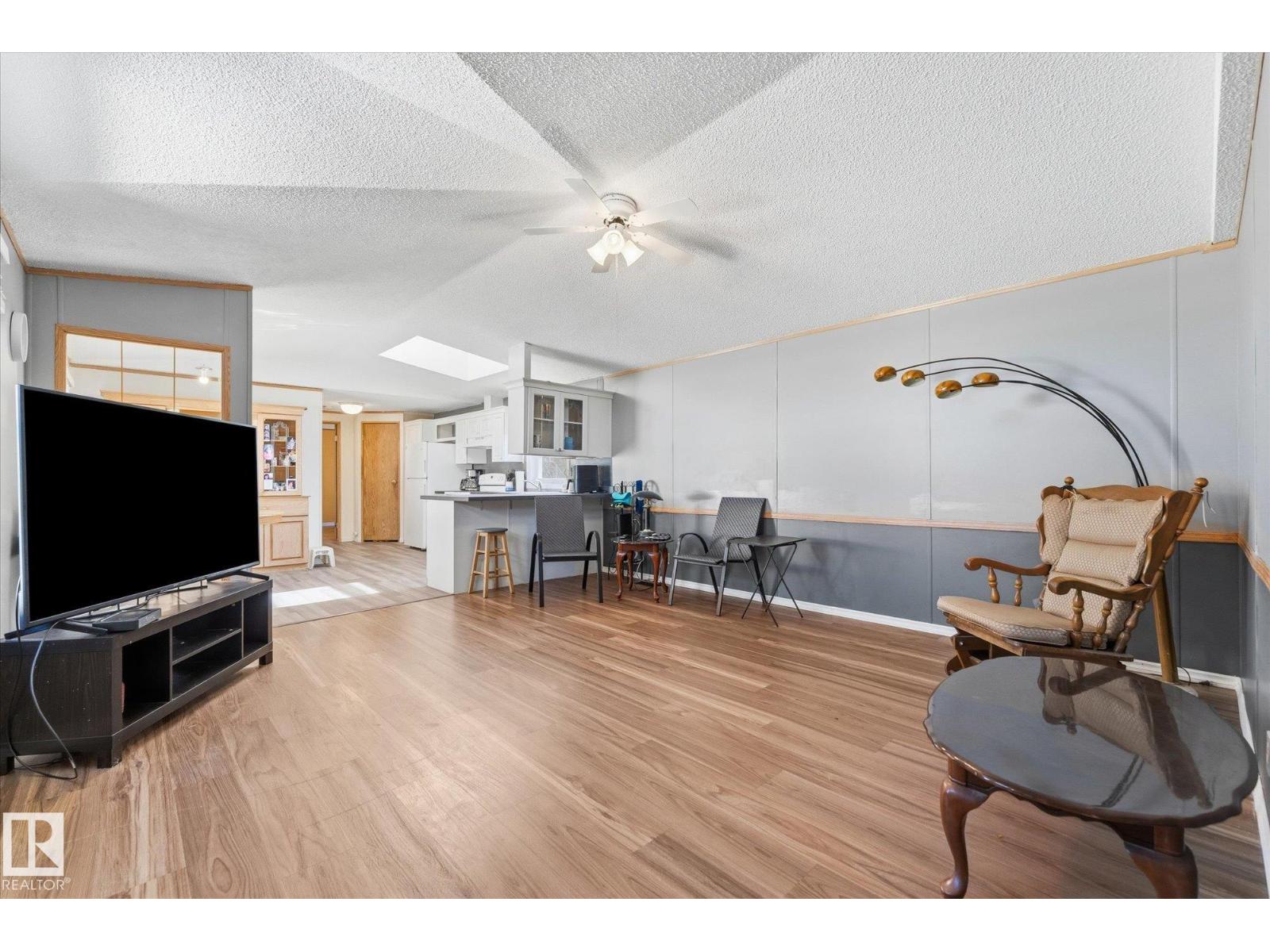 #688 53222 Range Road 272 Property Photo 6