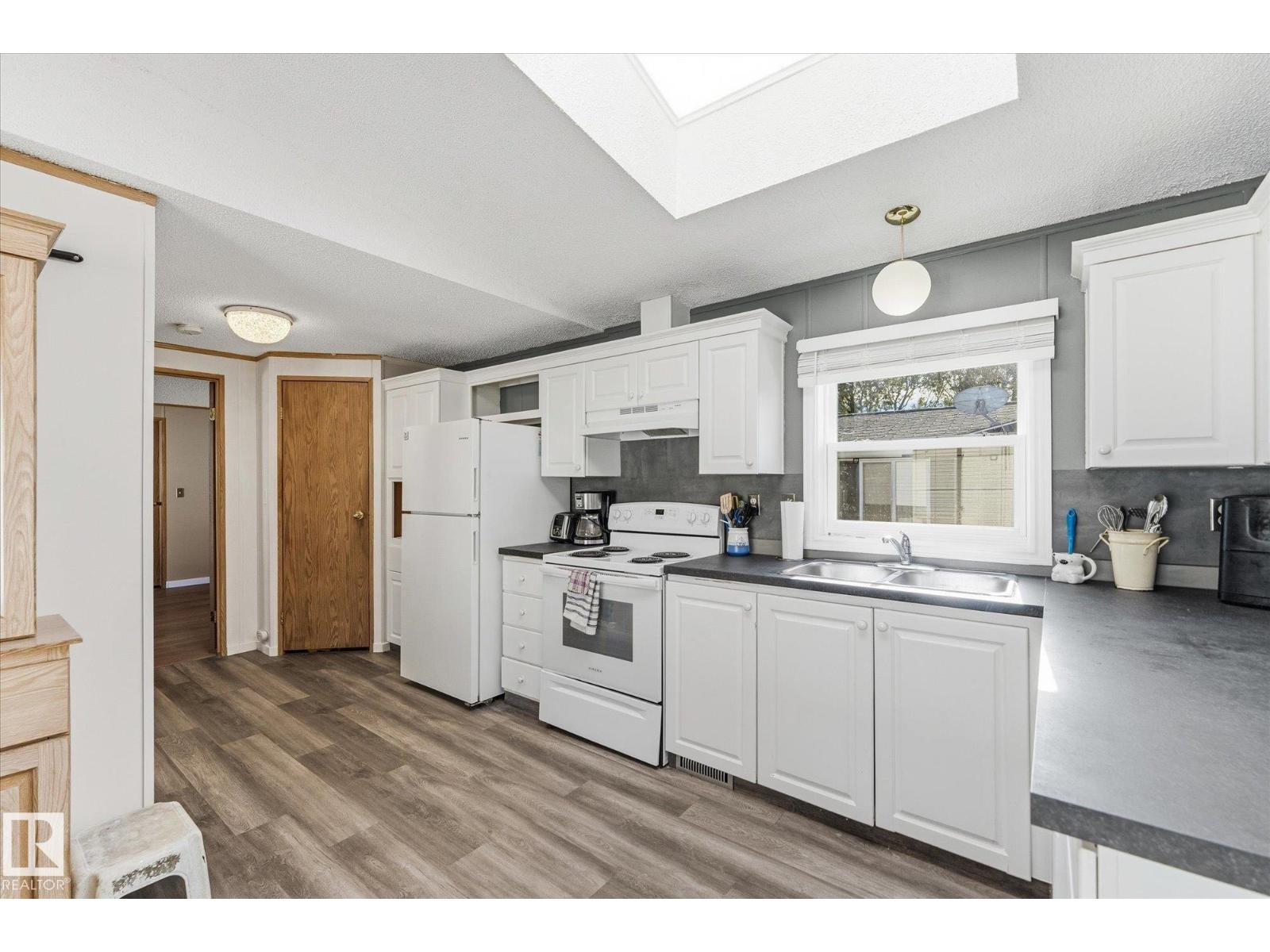 #688 53222 Range Road 272 Property Photo 11