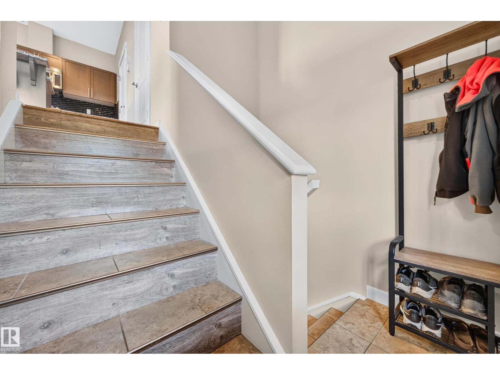1602 Graybriar Gr Property Photo 4