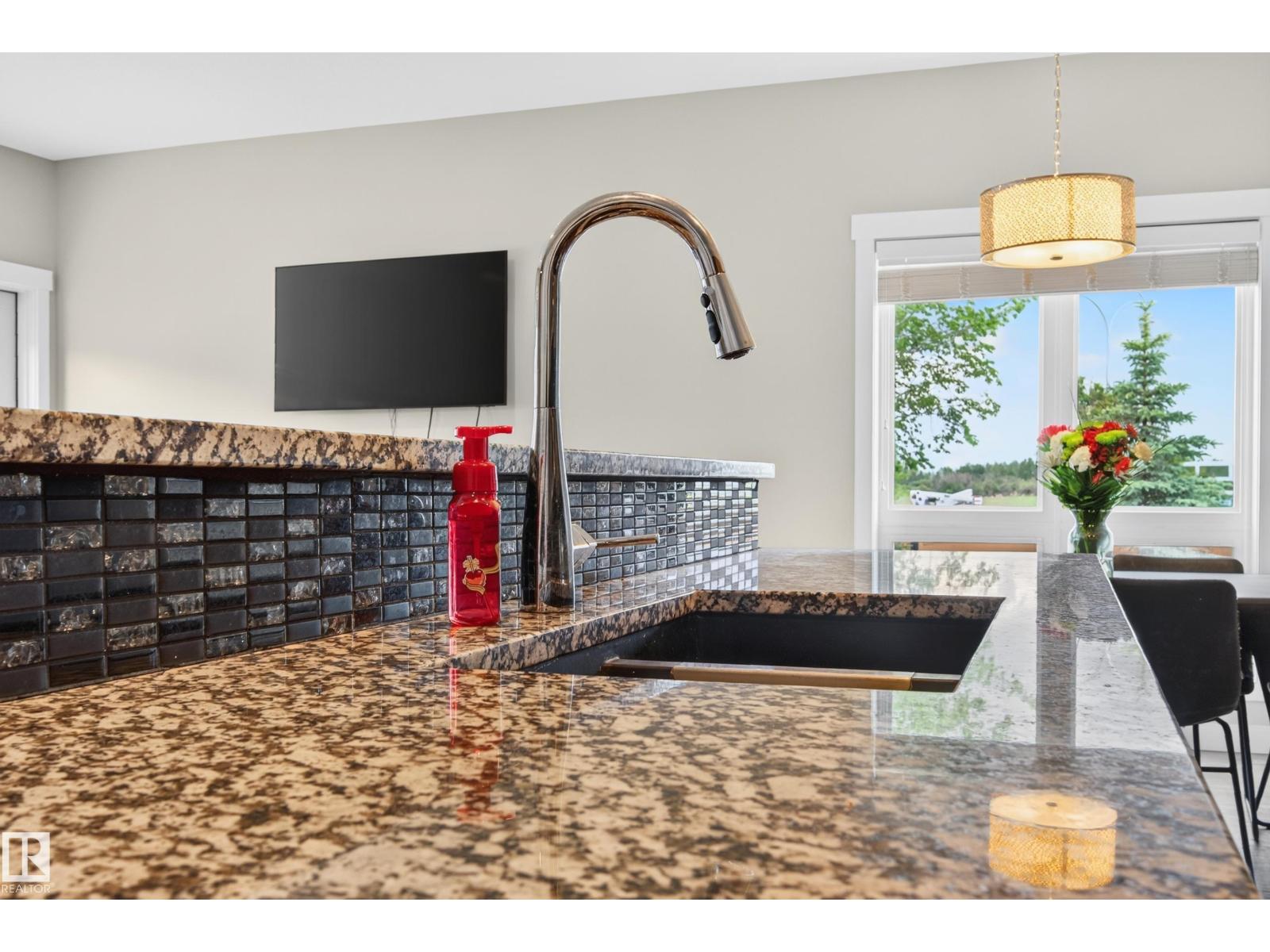 1602 Graybriar Gr Property Photo 10