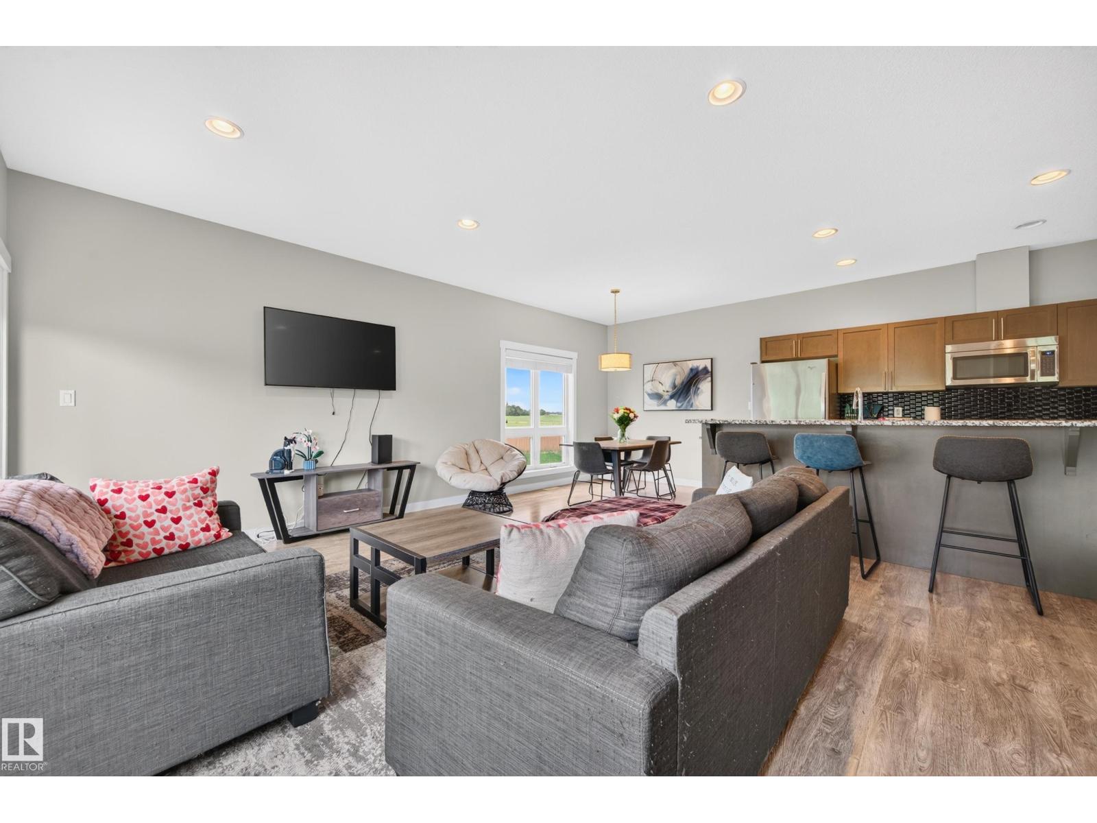 1602 Graybriar Gr Property Photo 15