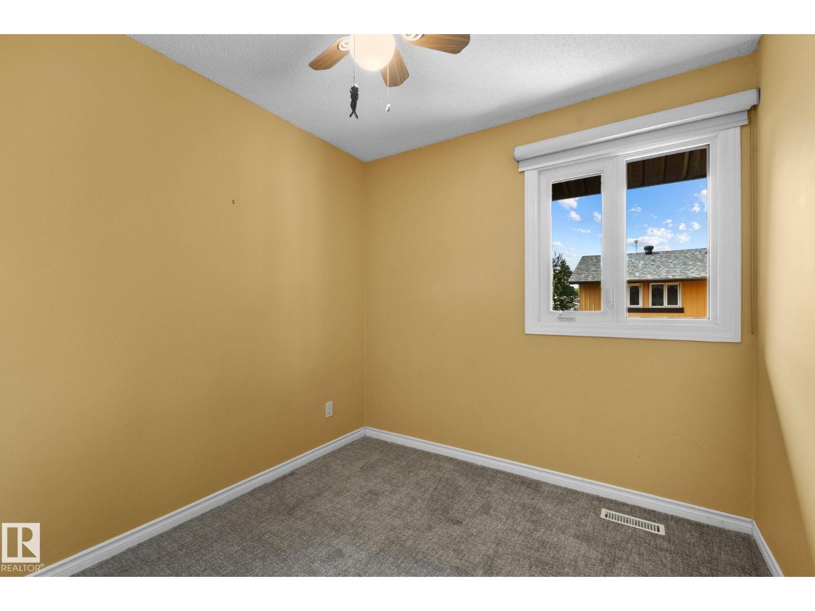 152 Woodstock Nw Property Photo 16