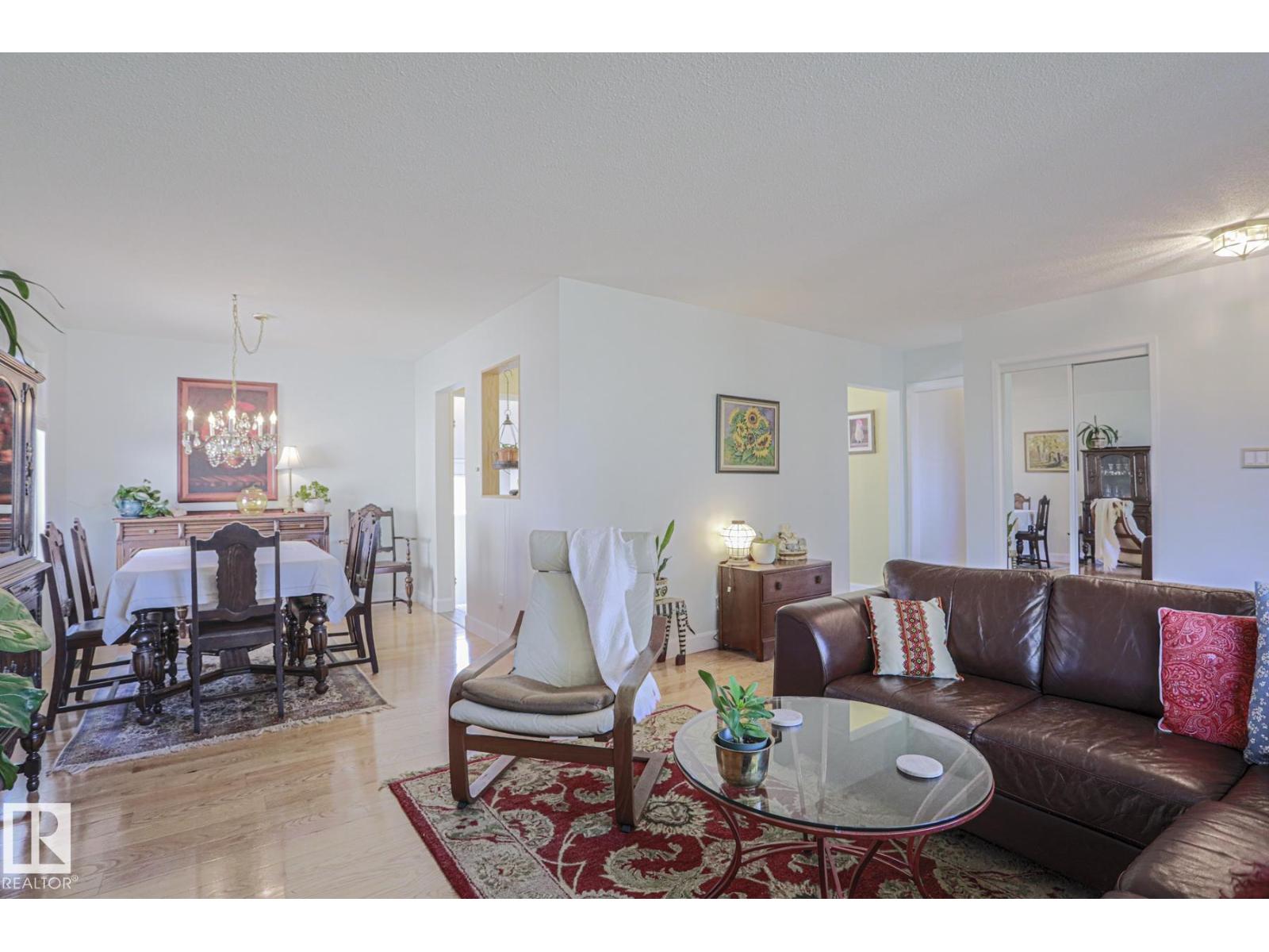 14235 53 St Nw Property Photo 6