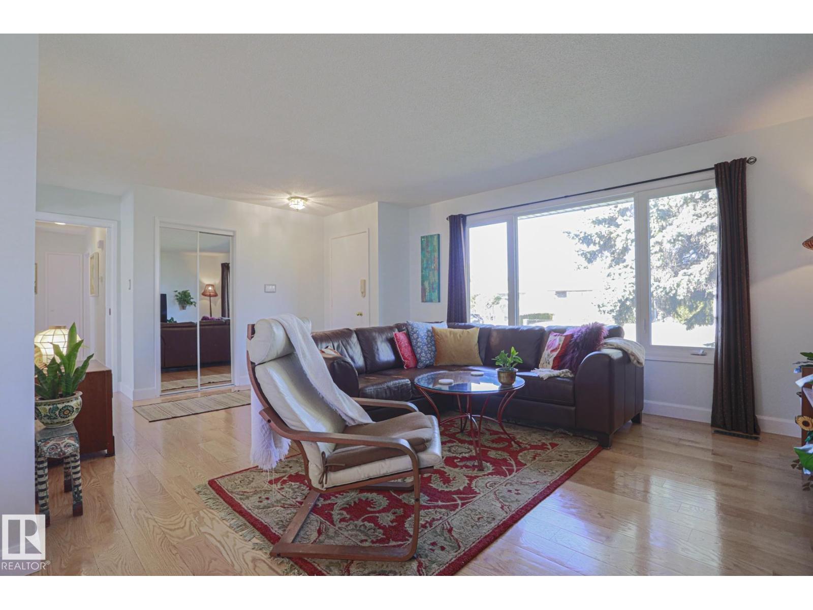 14235 53 St Nw Property Photo 7