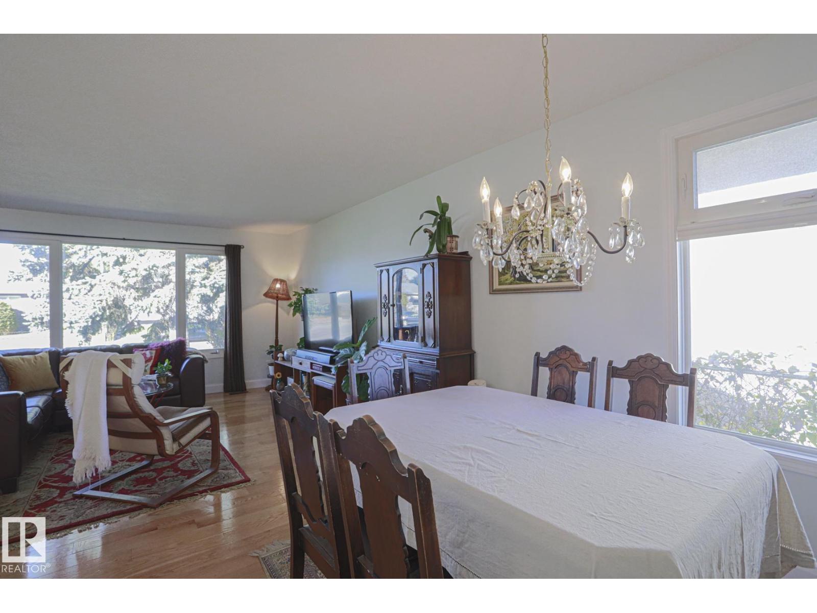 14235 53 St Nw Property Photo 8