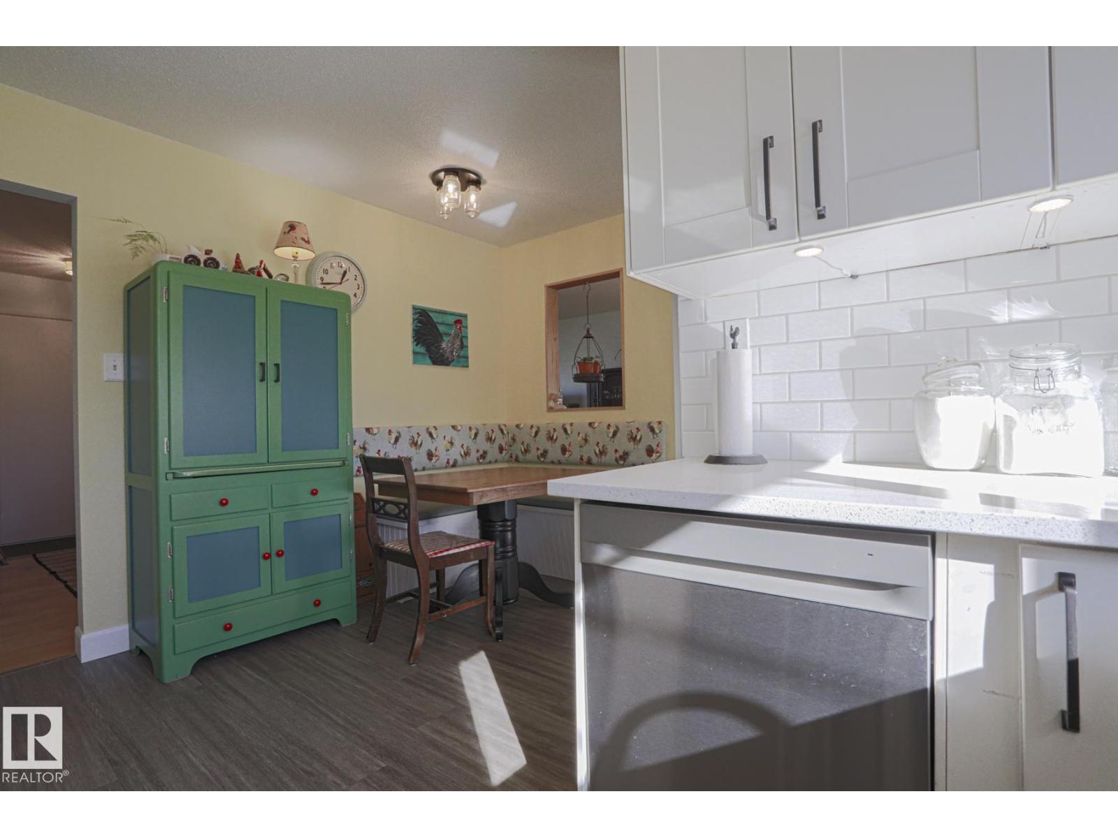 14235 53 St Nw Property Photo 17