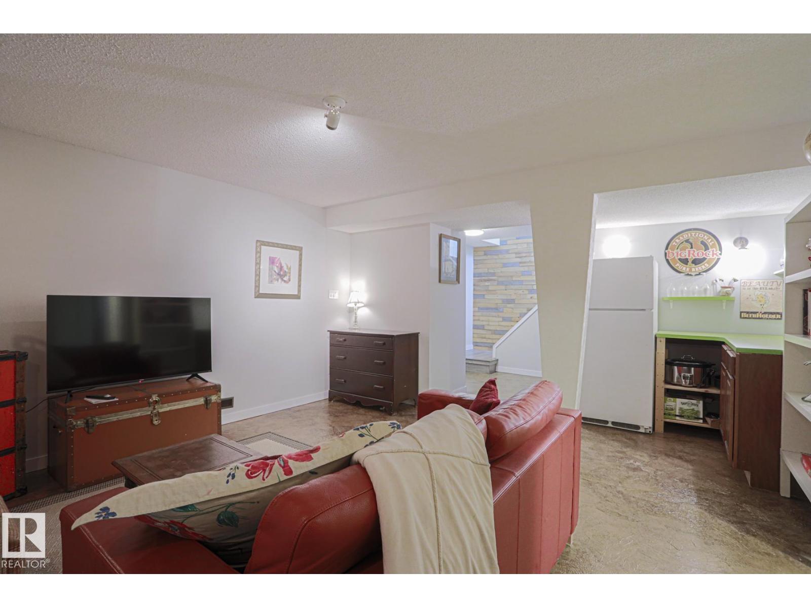 14235 53 St Nw Property Photo 35