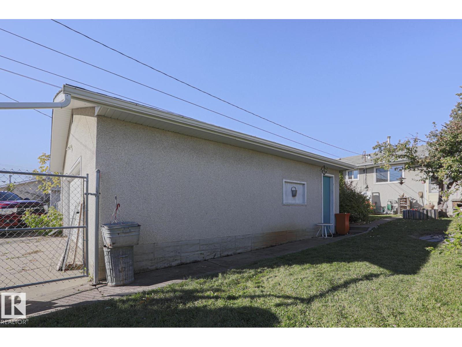 14235 53 St Nw Property Photo 44