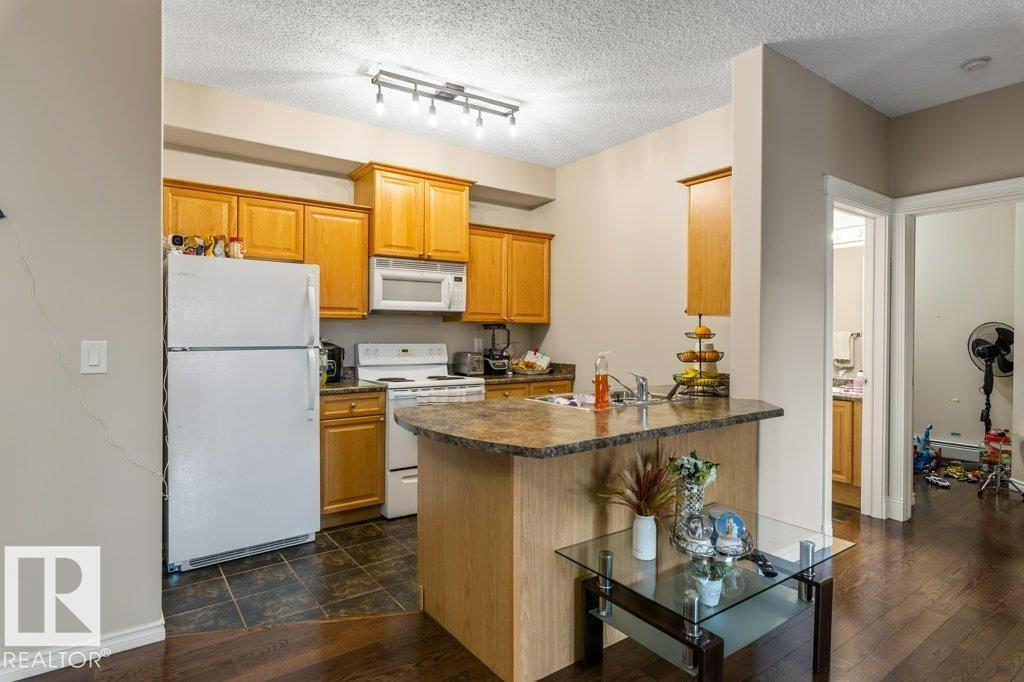 #135 16807 100 Av Nw Property Photo 1