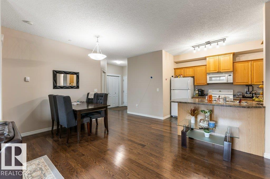 #135 16807 100 Av Nw Property Photo 8