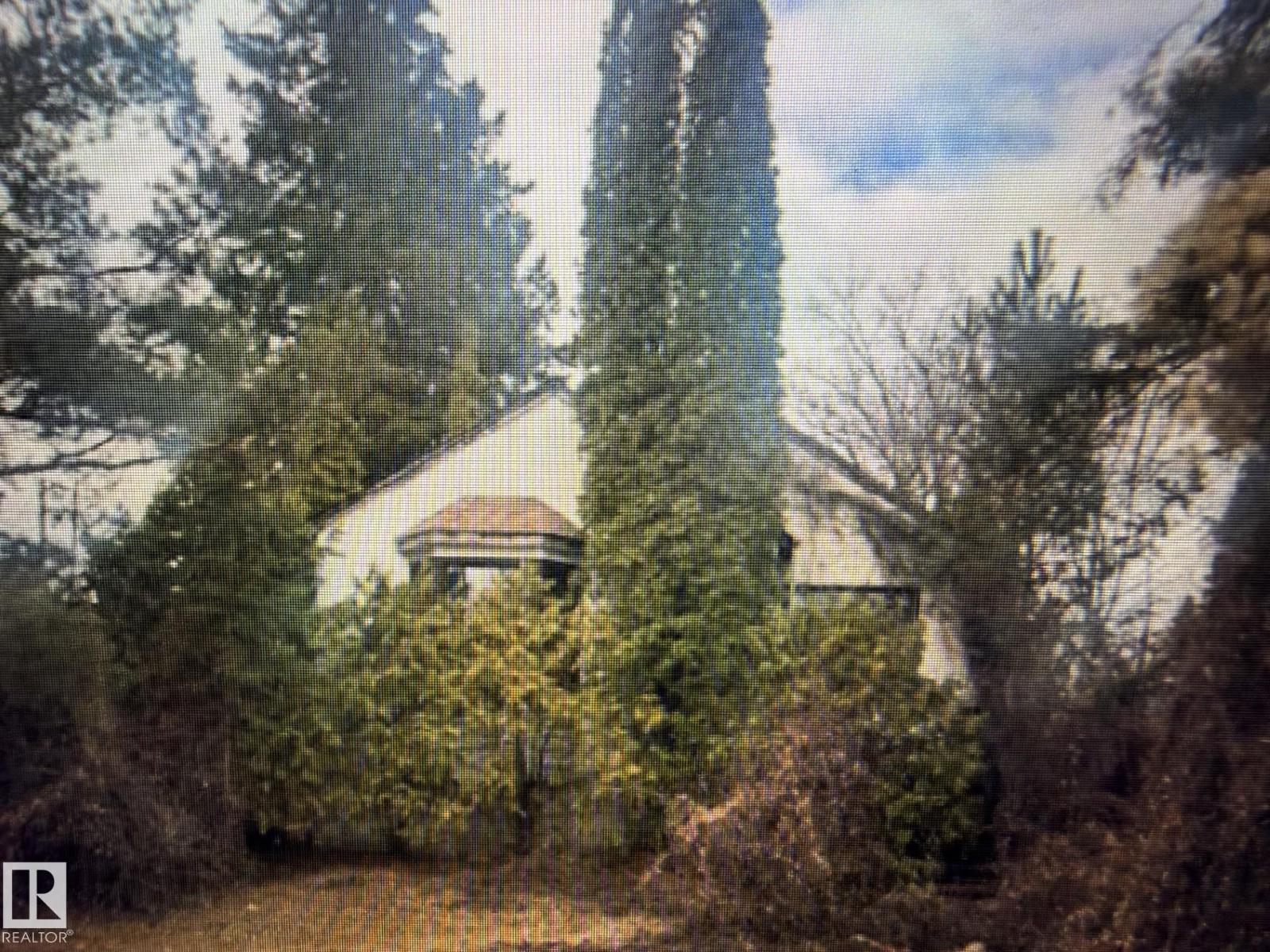 9617 84 Av Nw Property Photo 1