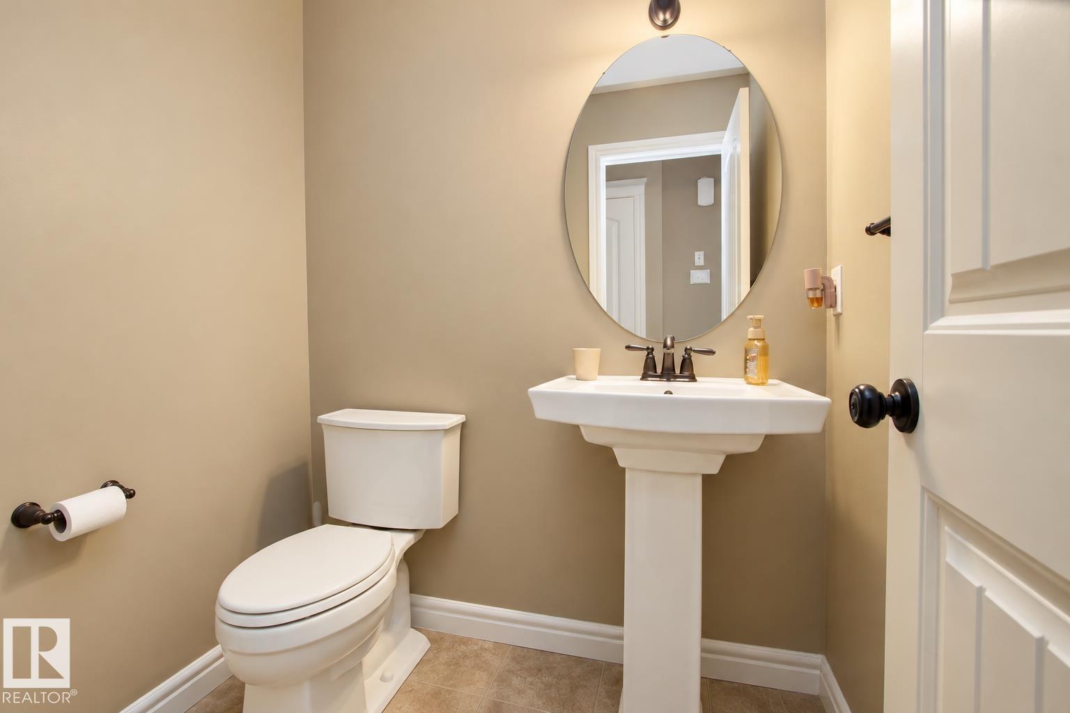 1316 29 Av Nw Property Photo 3
