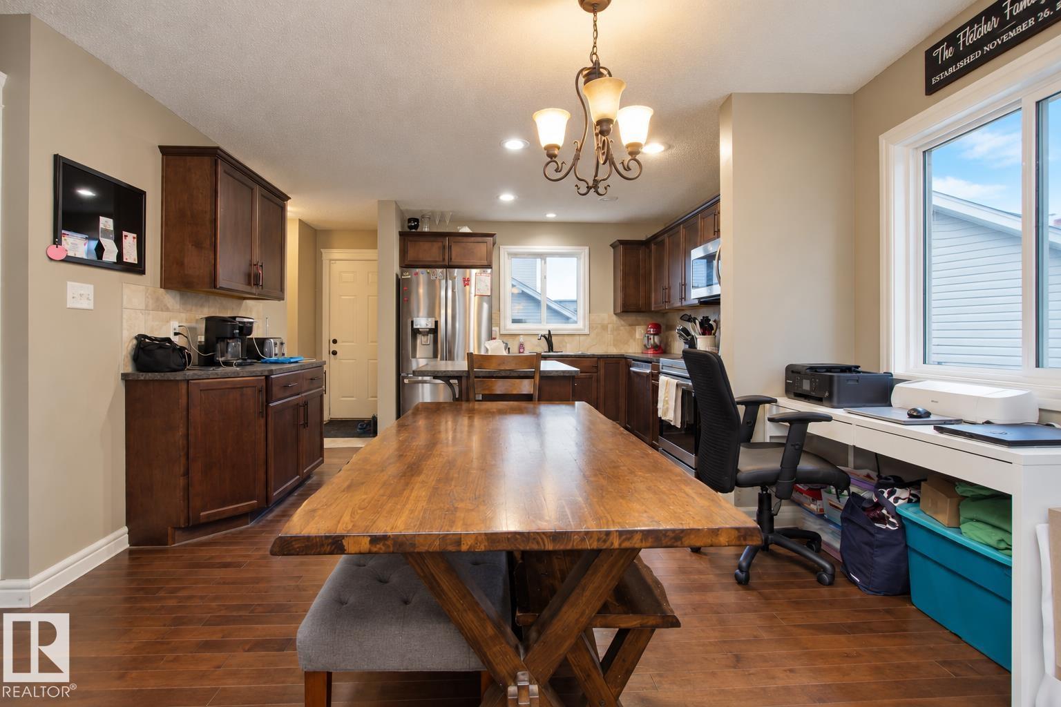 1316 29 Av Nw Property Photo 8