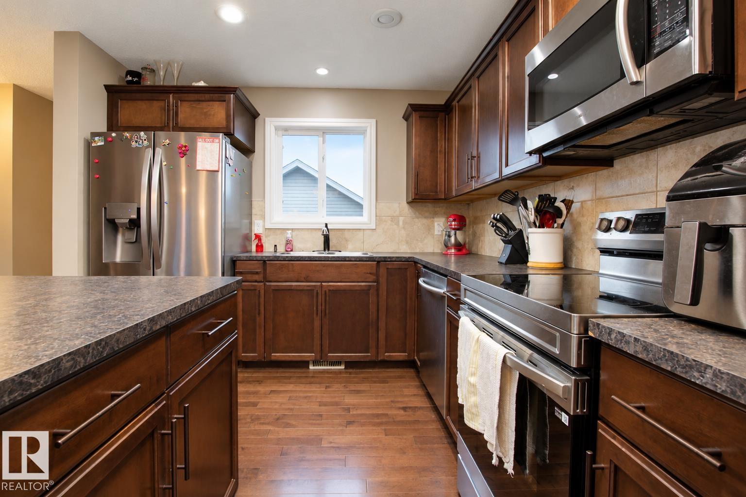 1316 29 Av Nw Property Photo 13