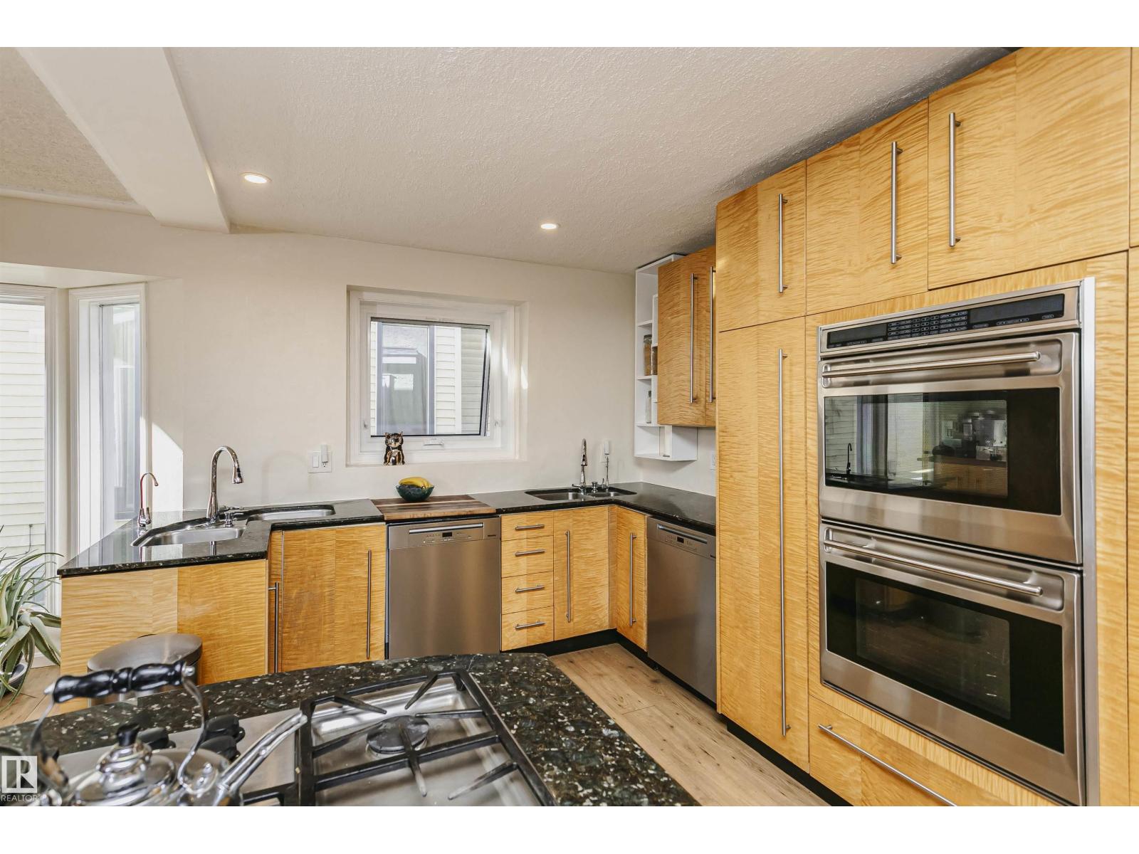 10839 80 Avenue Nw Property Photo 15