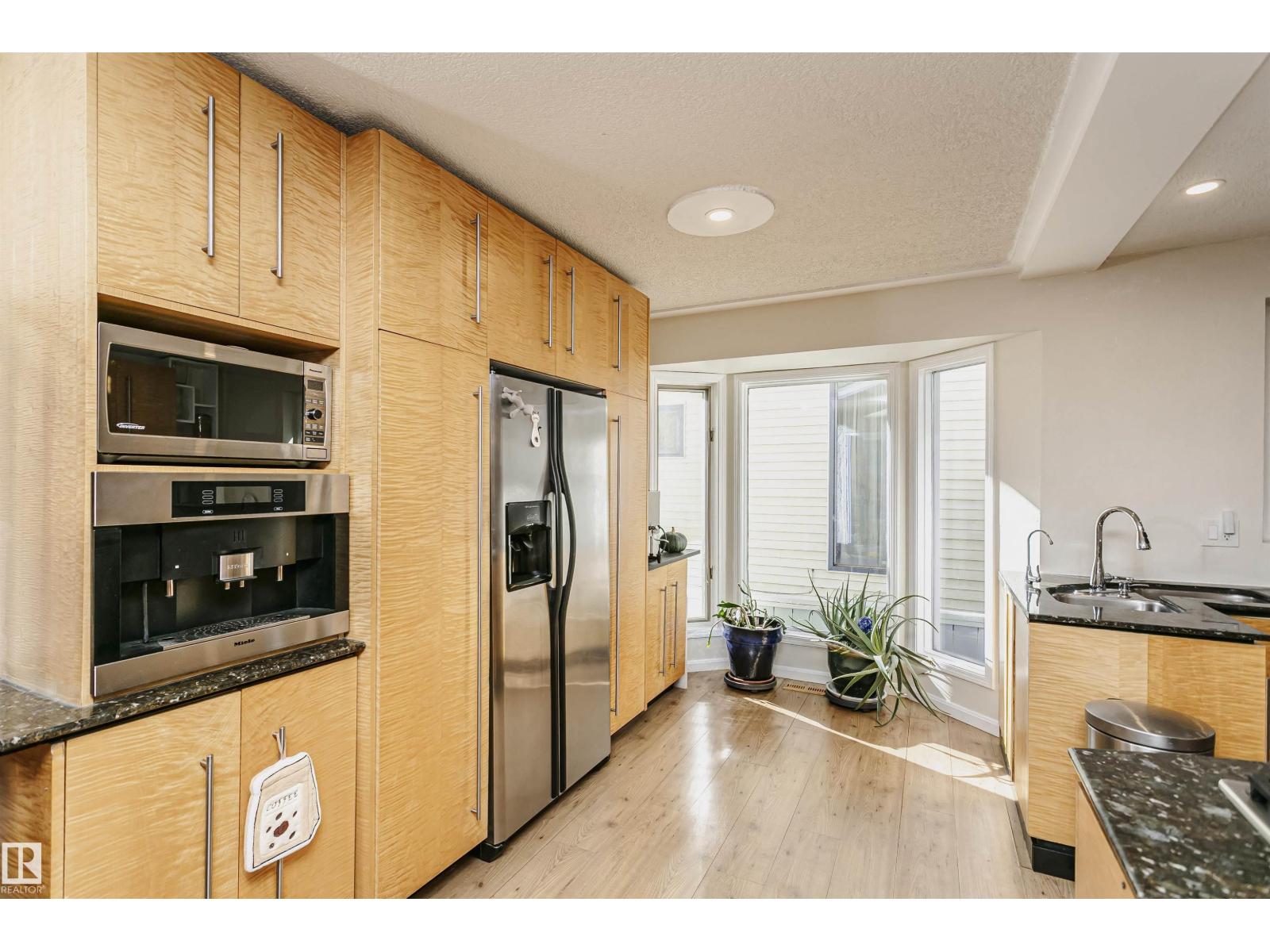 10839 80 Avenue Nw Property Photo 17