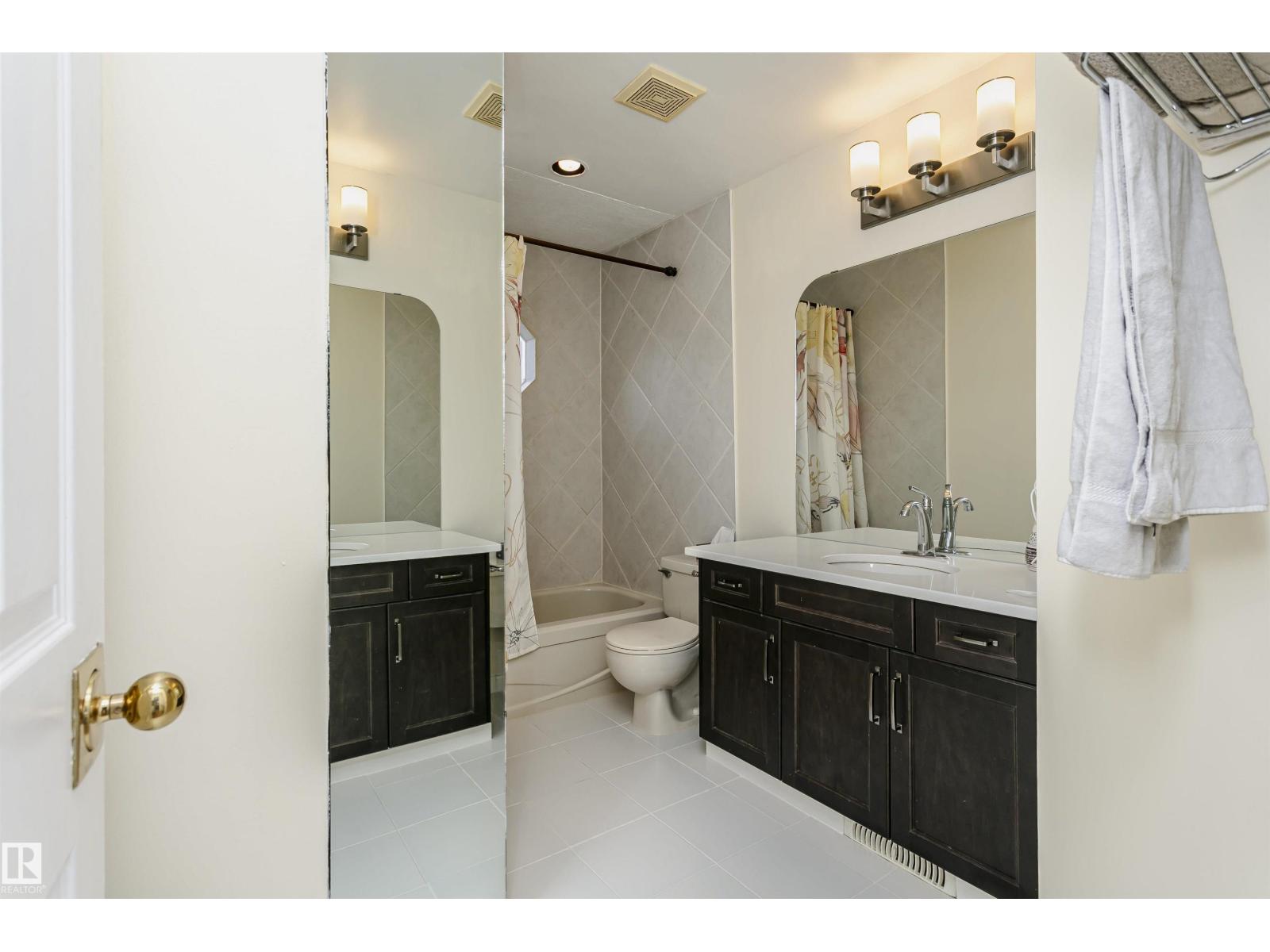 10839 80 Avenue Nw Property Photo 39