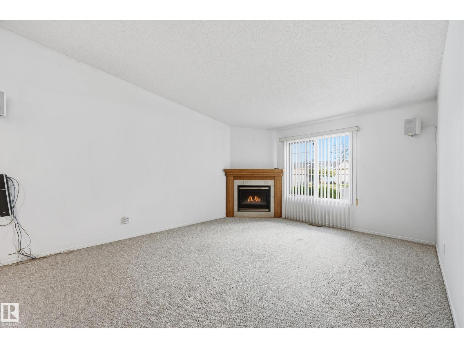 #19 10 Grange Dr Property Photo 7