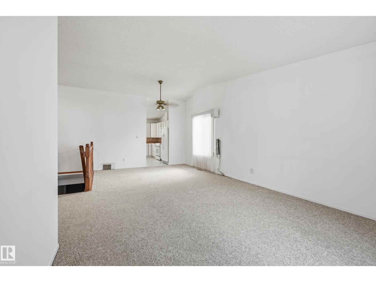 #19 10 Grange Dr Property Photo 11