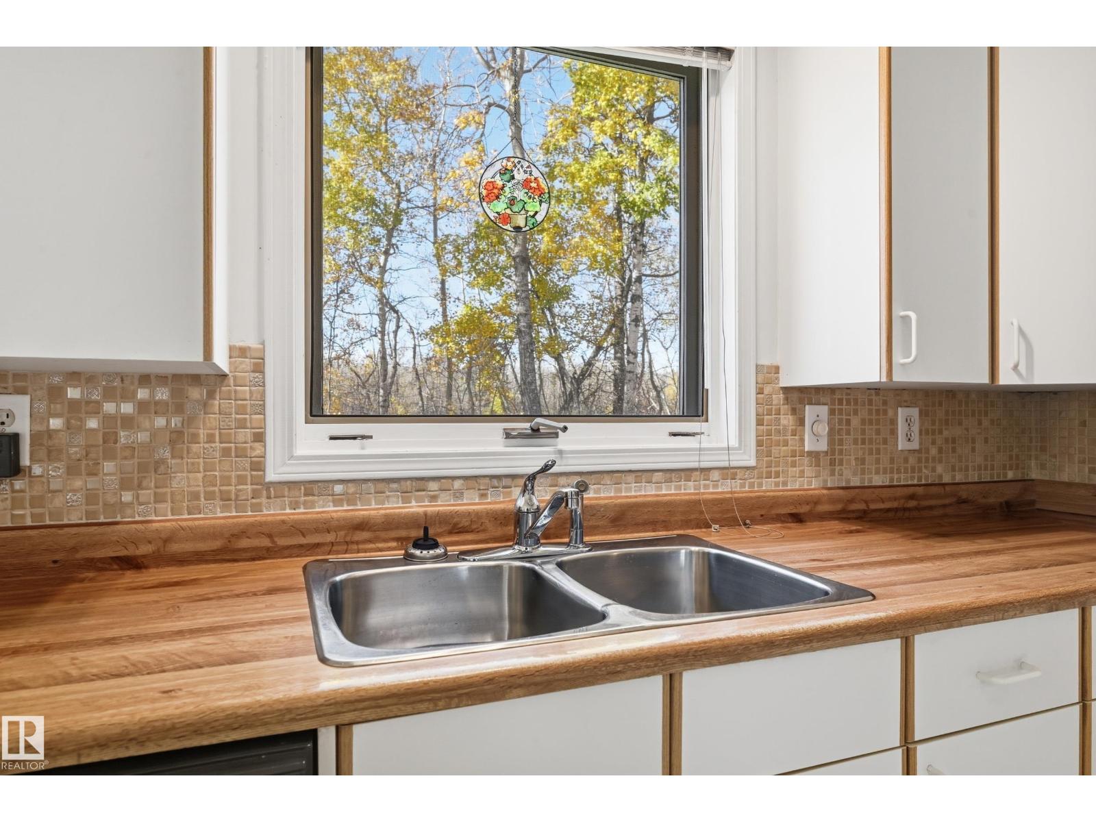 #19 10 Grange Dr Property Photo 16